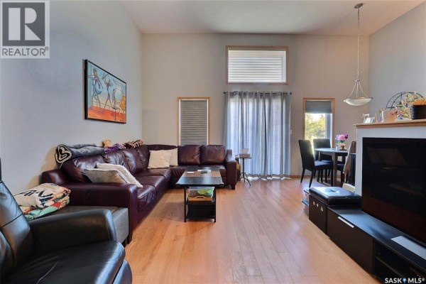 Kitchen - 276 Mount Royal Place, Regina, SK S4T7X9 Photo 2