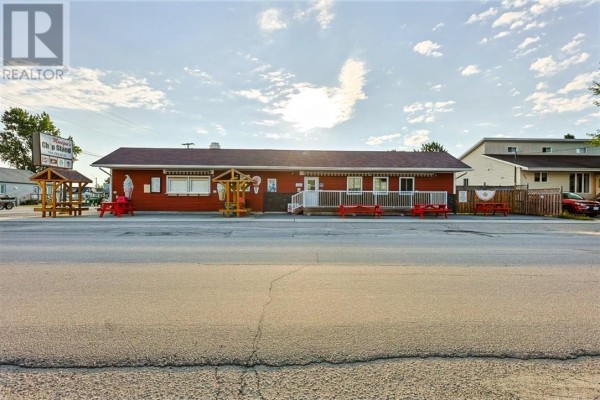 276 Nipissing Street, Sturgeon Falls, ON P2B3B1 Photo 2