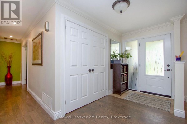 Dining room - 276 Park Road N, Oshawa, ON L1G4T1 Photo 5