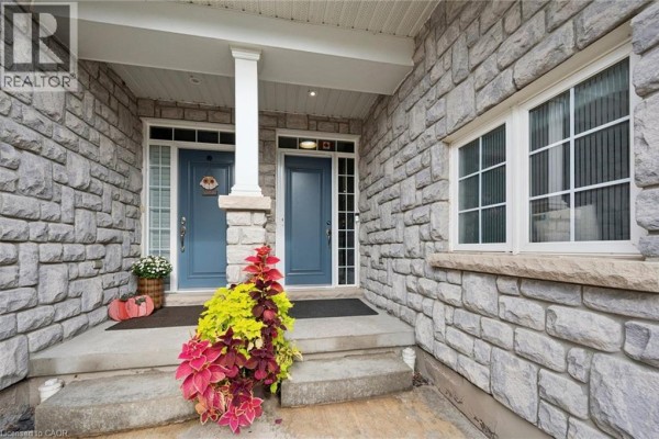 5pc Ensuite bath - 276 Sims Estate Drive Unit# 9, Kitchener, ON N2A0B1 Photo 4