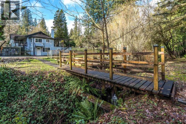 27601 104 Avenue, Maple Ridge, BC V2W1M6 Photo 5