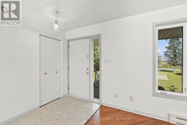 Primary Bedroom - 2761 Ritchance Road, Alfred And Plantagenet, ON K0B1A0 Photo 4