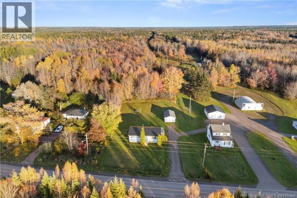 Recreation room - 2766 Route 132, Scoudouc, NB E4P1B7 Photo 2