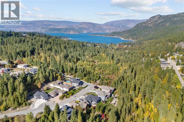 2pc Bathroom - 2766 Valleyview Drive, Blind Bay, BC V0B1H2 Photo 3
