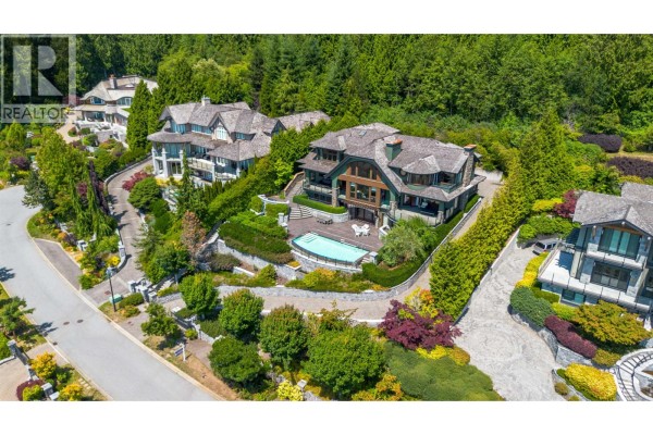 2766 Willoughby Road, West Vancouver, BC V7S3J2 Photo 2