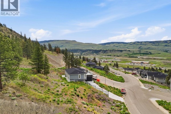 2767 Peregrine Way, Merritt, BC V1K0B3 Photo 4