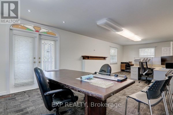 2768 Davis Drive, East Gwillimbury, ON L3Y4W1 Photo 4