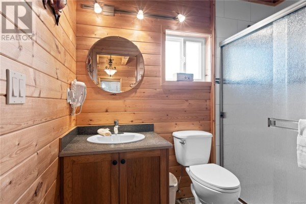 277 Boardwalk Blvd, Ucluelet, BC, photo 3