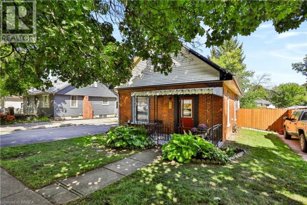 277 Queen Street N, Simcoe