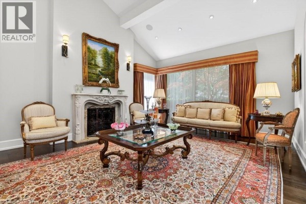 Family room - 277 Shoreacres Road, Burlington, ON L7L2H3 Photo 5