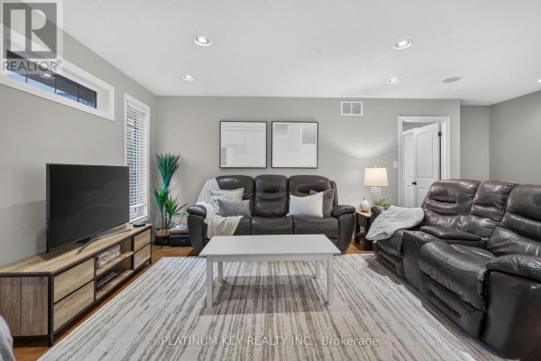 Den - 277 Thorne Drive, Strathroy Caradoc, ON N7G4C9 Photo 2