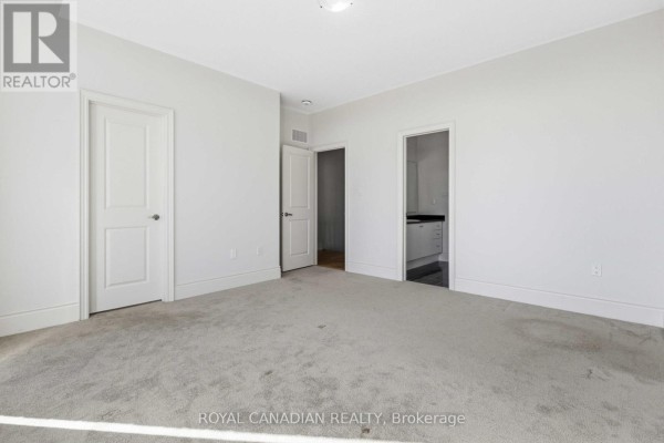 277 Wesmina Avenue, Whitchurch Stouffville, ON L4A5C2 Photo 2