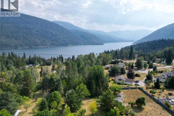 2774 Waite Road, Nelson, BC, photo 3