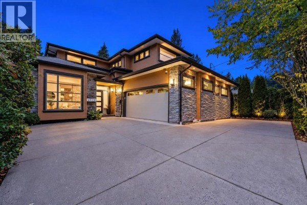 2775 Lyndene Road, North Vancouver, BC V7R1E2 Photo 3