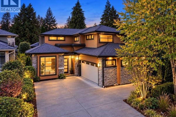 2775 Lyndene Road, North Vancouver, BC V7R1E2 Photo 4