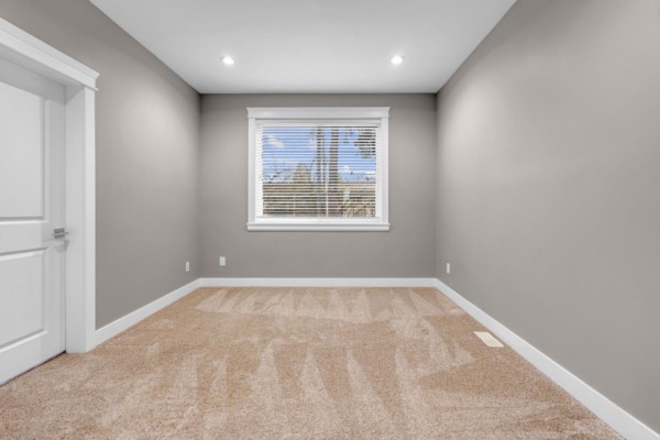 2775 Mccallum Road, Abbotsford, BC V2S3R2 Photo 3