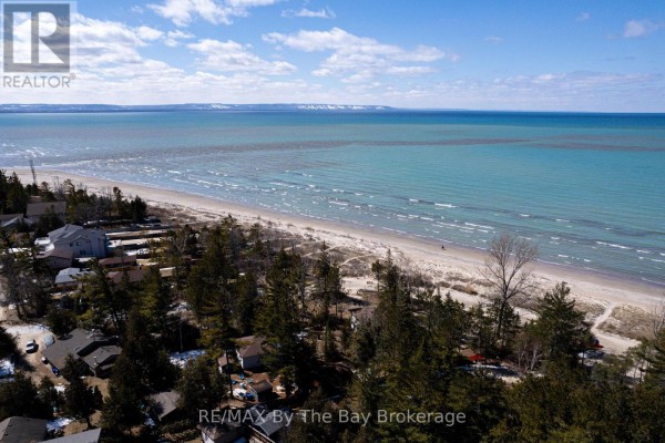Bedroom - 278 Coastline Drive, Wasaga Beach, ON L9Z2M4 Photo 4