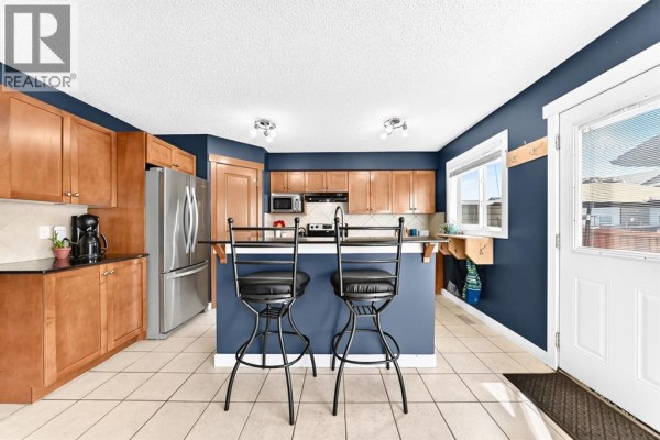 278 Luxstone Way Sw, Airdrie, AB, photo 2