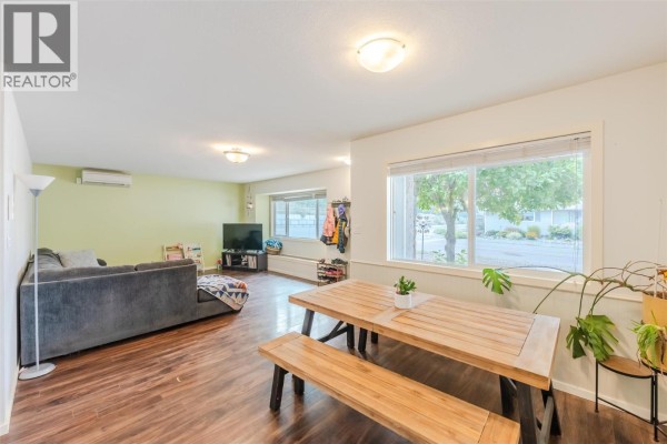 Dining room - 278 Redwing Place, Oliver, BC V0H1T4 Photo 5