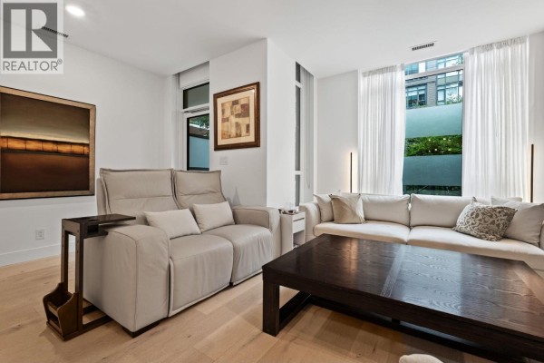 2781 Library Lane, North Vancouver, BC V7J0C6 Photo 4