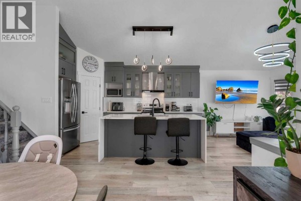 4pc Bathroom - 279 Covehaven View Ne, Calgary, AB T3K5S4 Photo 4