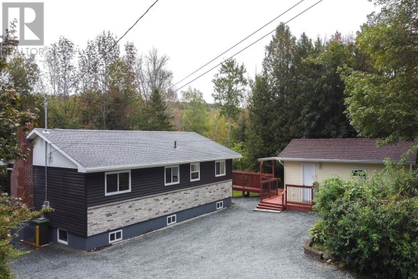 279 Lockview Road, Fall River