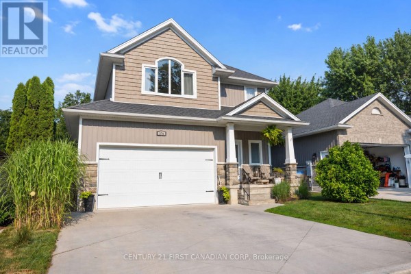 279 Oak Street, Lucan Biddulph, ON, photo 2