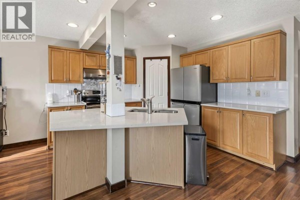 Foyer - 279 Panamount Hill Nw, Calgary, AB T3K5M3 Photo 5