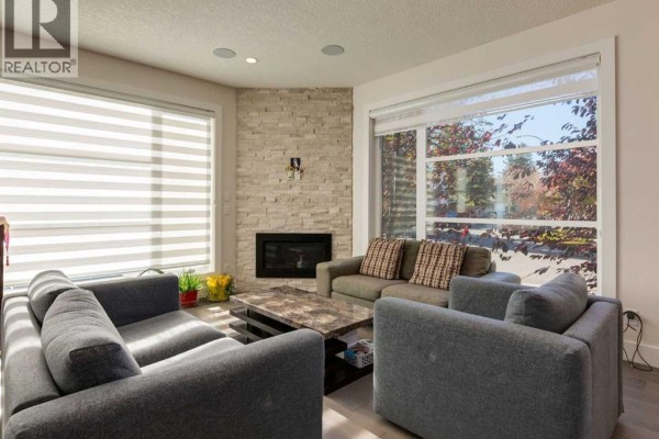 Dining room - 2790 19 Avenue Sw, Calgary, AB T3E7P6 Photo 3