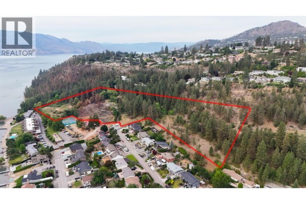2796 Benedick Road, West Kelowna, BC V1Z1T9 Photo 5