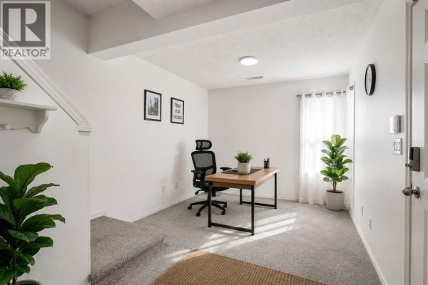 Dining room - 28, 200 Hidden Hills Terrace Nw, Calgary, AB T3A6E8 Photo 3
