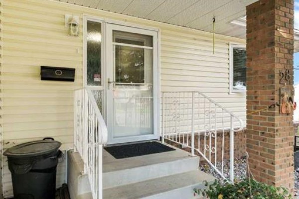 Kitchen - 28, 459 Carry Drive Se, Medicine Hat, AB T1B3W1 Photo 4