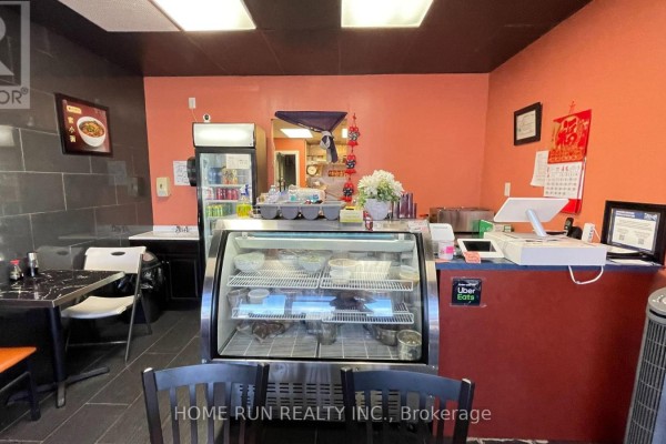 28 - 174 Colonnade Road, Ottawa, ON K2E7J5 Photo 5