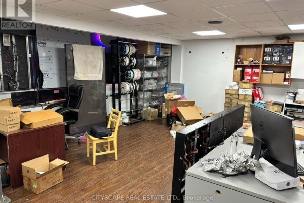 28 - 7050 Bramalea Road, Mississauga, ON L5S1T1 Photo 5