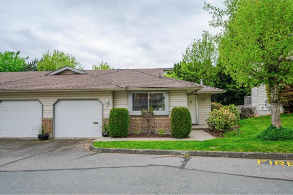 28 2023 Winfield Drive, Abbotsford, BC V3G1K5 Photo 2