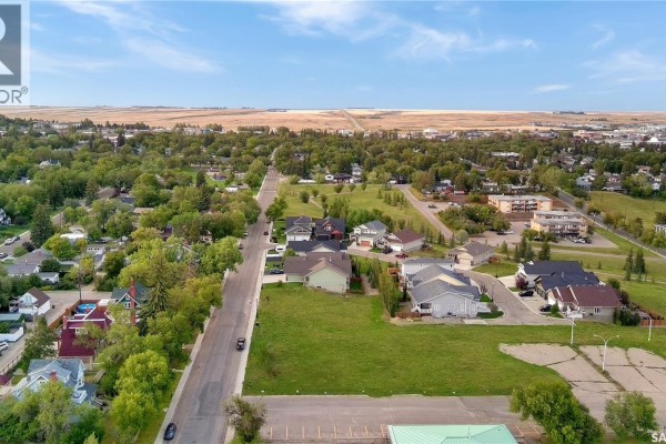 28 533 4th Avenue Ne, Swift Current, SK, photo 3
