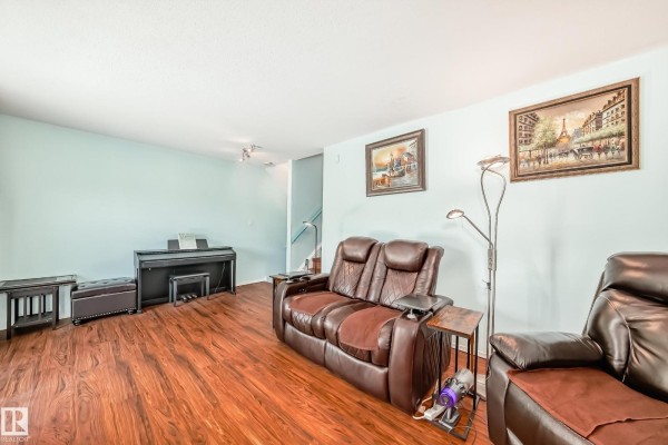Bedroom 2 - #28 9520 174 St Nw, Edmonton, AB T5T5Z3 Photo 5