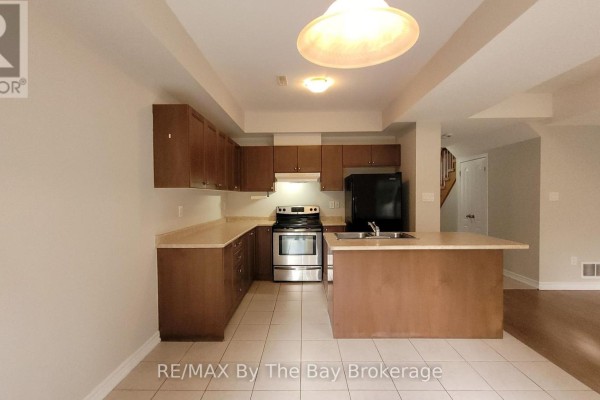Foyer - 28 Arcadia Drive, Wasaga Beach, ON L9Z3C7 Photo 4