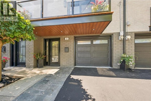 2pc Bathroom - 28 Borden Street, Cambridge, ON N1S3N2 Photo 5