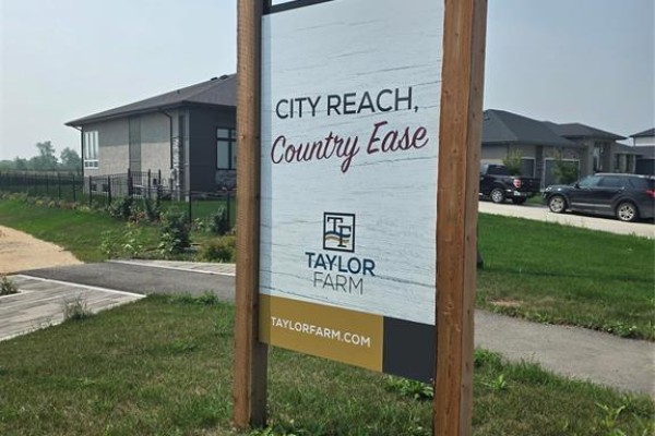 28 Bremner Drive, Winnipeg, MB R4H1H4 Photo 5
