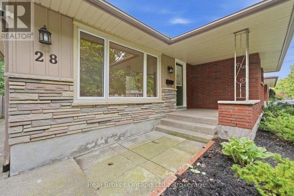 Dining room - 28 Brentwood Drive, St  Catharines, ON L2M4M2 Photo 3