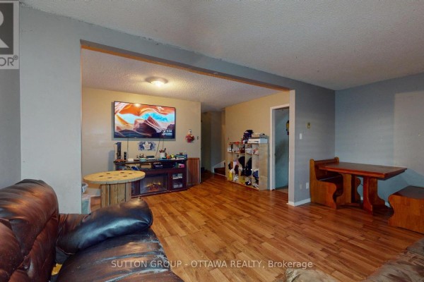 28 Carraway Crescent, South Dundas, ON K0C1X0 Photo 2