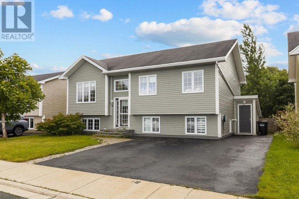 28 Cessna Street, St  John S, NL, photo 2