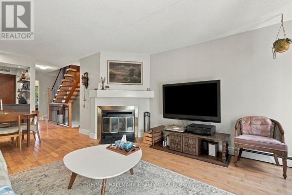 28 Crispin Private, Ottawa, ON K1K2T8 Photo 5