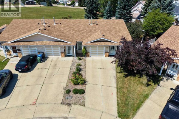 28 Dale Close, Red Deer, AB, photo 3