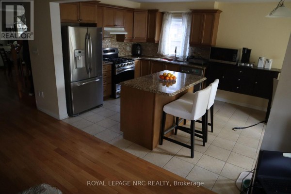 28 Dulverton Drive, Brampton, ON L7A0P3 Photo 3