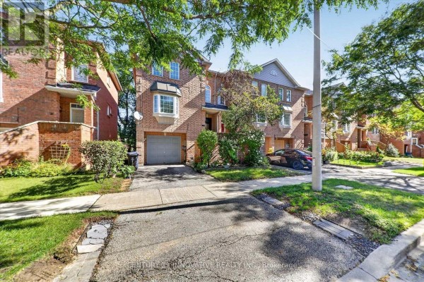 28 Eli Shackleton Court, Toronto, ON, photo 3