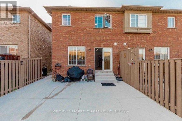 28 Elmpark Court, Brampton, ON L6P1A8 Photo 4