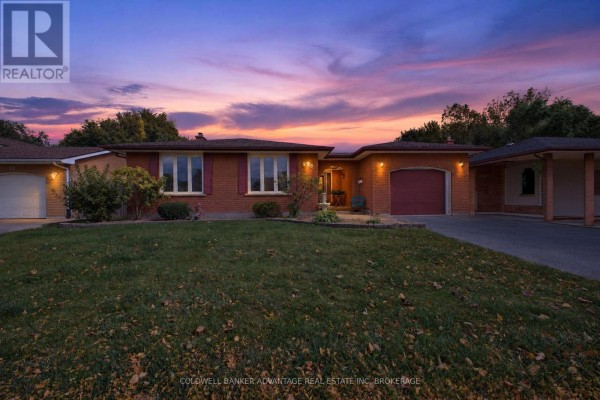 28 Glenpark Court, Welland, ON L3C6J9 Photo 2