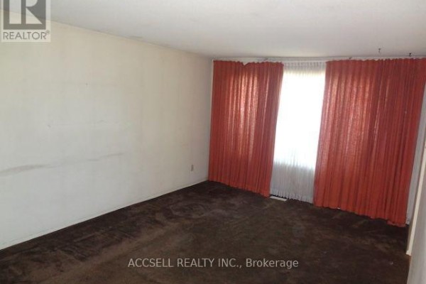 Bedroom 2 - 28 Harcourt Crescent, Kitchener, ON N2P1K9 Photo 4